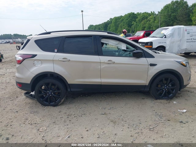 Ford ESCAPE SE 2018 1FMCU0GDXJUB85853 Image 13