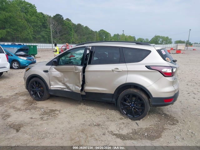Ford ESCAPE SE 2018 1FMCU0GDXJUB85853 Image 14