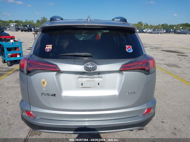 Toyota Rav4 Xle 2017 2T3WFREV5HW387377 Image 16