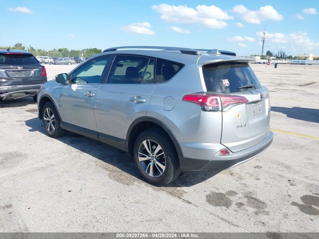 Toyota Rav4 Xle 2017 2T3WFREV5HW387377 Image 3