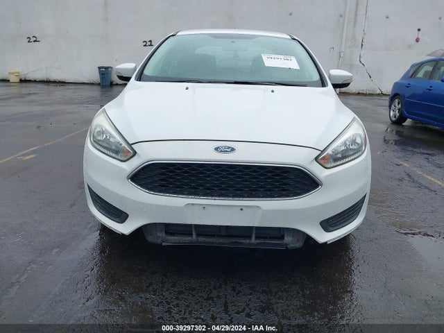 Ford FOCUS SE 2015 1FADP3F20FL243943 Image 6