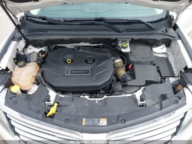 5LMCJ3D99GUJ27717 Lincoln Mkc Reserve