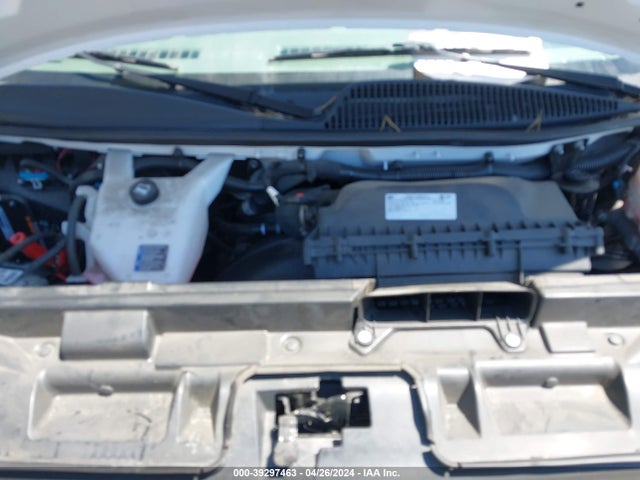 Chevrolet Express 2500 Work Van 2018 1GCWGAFPXJ1299542 Image 10