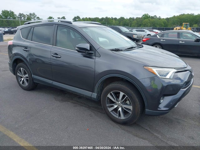 Toyota Rav4 Xle 2018 JTMWFREV9JJ153618 Image 1