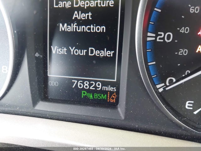 Toyota Rav4 Xle 2018 JTMWFREV9JJ153618 Image 15