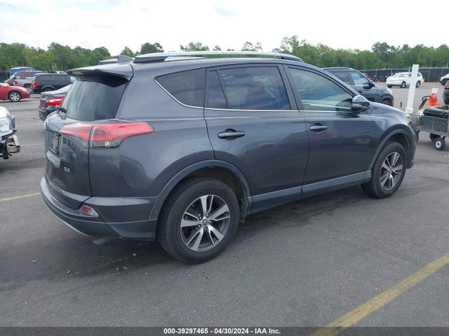 Toyota Rav4 Xle 2018 JTMWFREV9JJ153618 Image 4