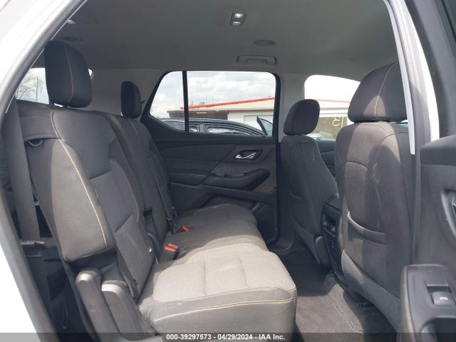 Chevrolet Traverse Ls 2018 1GNERFKW4JJ114246 Image 8