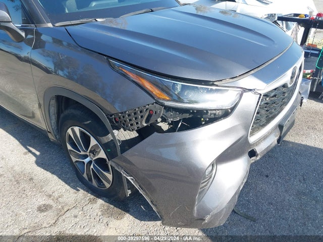 Toyota Highlander Xle 2021 5TDHZRAH6MS071708 Image 6