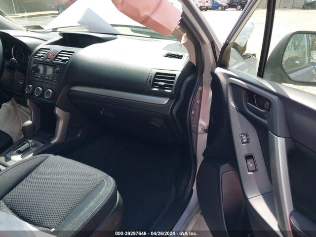 Subaru Forester 2.5i Premium 2015 JF2SJADC5FH820120 Image 5