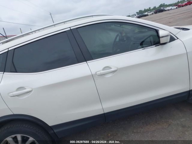 JN1BJ1BV9MW316023 Nissan Rogue Sport Sv Fwd Xtronic Cvt