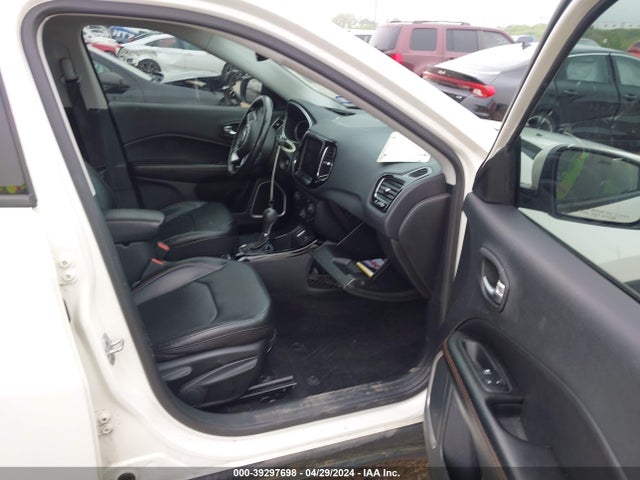 3C4NJCCBXLT122549 Jeep Compass Limited Fwd