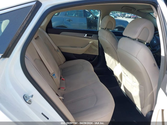 Hyundai SONATA SE 2016 5NPE24AF6GH328725 Image 8