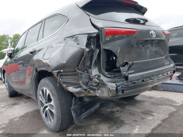 Toyota Highlander Xle 2022 5TDGZRBH7NS232224 Image 6