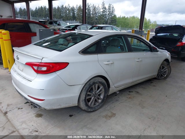Hyundai SONATA SE 2016 5NPE24AF9GH382990 Image 4