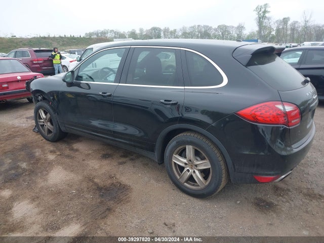 2012 PORSCHE CAYENNE WP1AA2A2XCLA03745 Photo 2