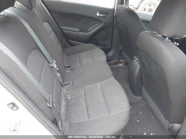 KIA FORTE LX 2016 KNAFK4A66G5507512 Image 8