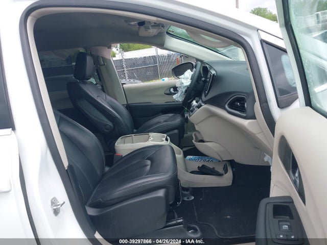 Chrysler Pacifica Touring L 2023 2C4RC1BG2PR550041 Image 5