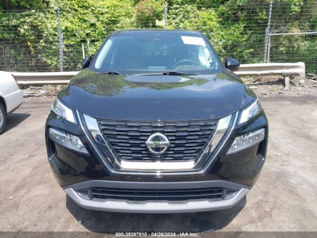 5N1AT3BA2MC753497 Nissan Rogue Sv Fwd