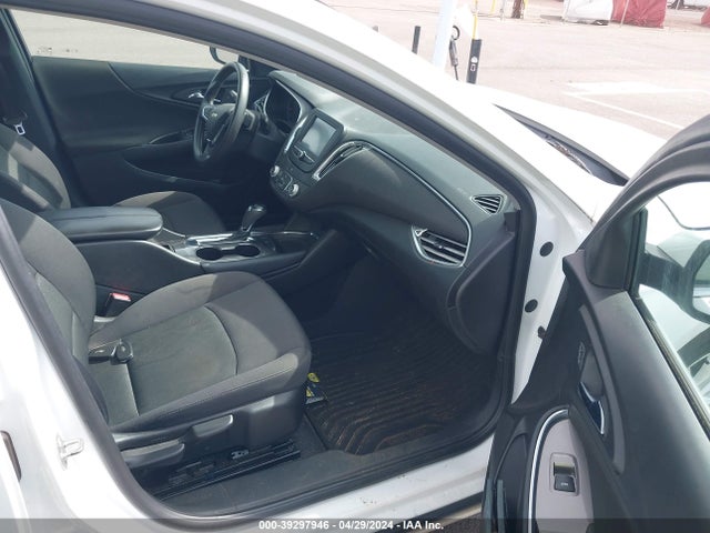 Chevrolet MALIBU 1LT 2017 1G1ZE5ST4HF230705 Image 5