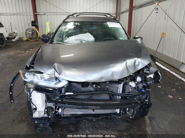 Nissan ROGUE SV 2018 5N1AT2MV9JC731776 Image 12
