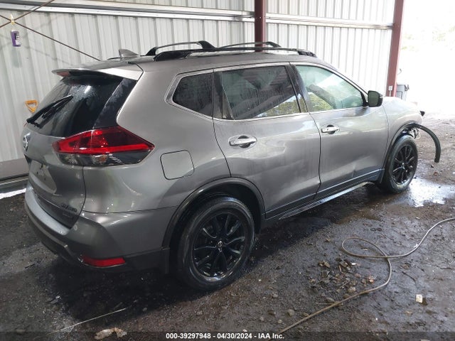 Nissan ROGUE SV 2018 5N1AT2MV9JC731776 Image 4