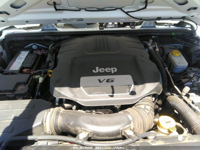 1C4BJWDG3JL812196 Jeep Wrangler Jk Unlimited Sport S 4x4