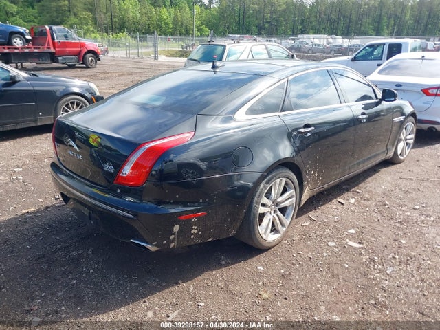 2013 JAGUAR XJ SAJWJ2GD8D8V44833 Photo 3