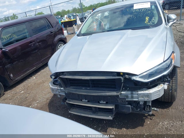 Ford Fusion Hybrid Titanium 2019 3FA6P0RU8KR106765 Image 13