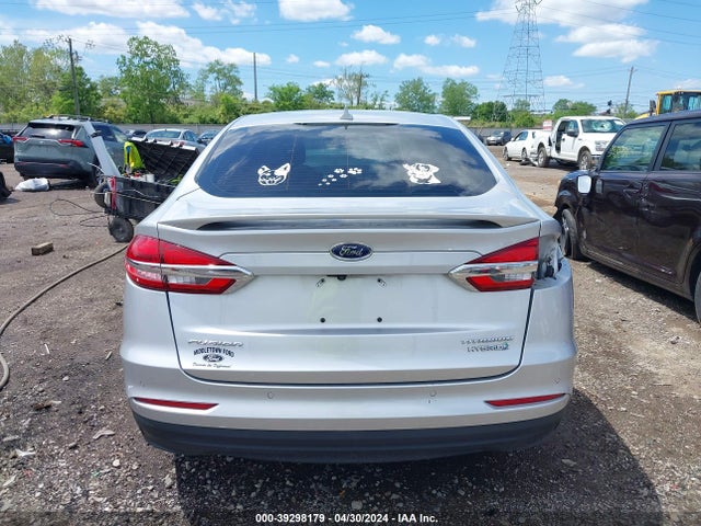 Ford Fusion Hybrid Titanium 2019 3FA6P0RU8KR106765 Image 17
