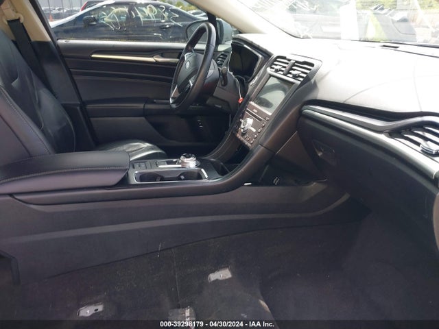 Ford Fusion Hybrid Titanium 2019 3FA6P0RU8KR106765 Image 5
