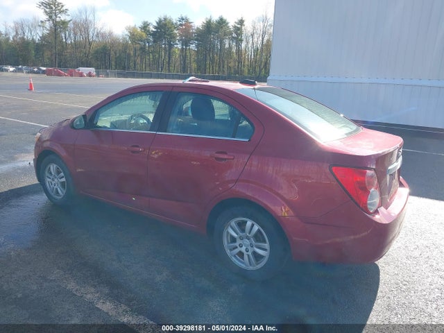 Chevrolet Sonic Lt Auto 2015 1G1JC5SHXF4147464 Image 3