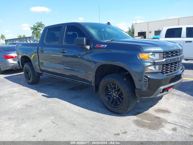 Chevrolet Silverado 1500 4wd  Short Bed Custom Trail Boss 2021 1GCPYCEF2MZ220179 main image