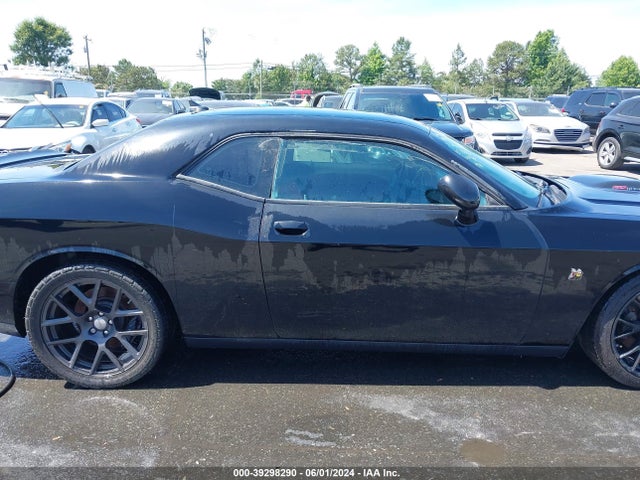 Dodge Challenger 392 Hemi Scat Pack Shaker 2016 2C3CDZFJ3GH331946 Image 12