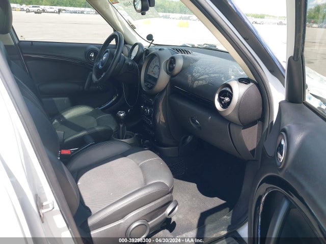2012 MINI COOPER COUNTRYMAN WMWZB3C55CWM30339 Photo 4