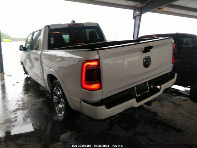 1C6SRFJM5MN836194 RAM 1500 Laramie  4x4 5'7 Box