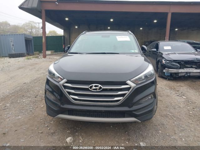 KM8J3CA26JU814317 Hyundai Tucson Value