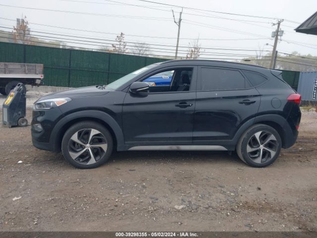 KM8J3CA26JU814317 Hyundai Tucson Value