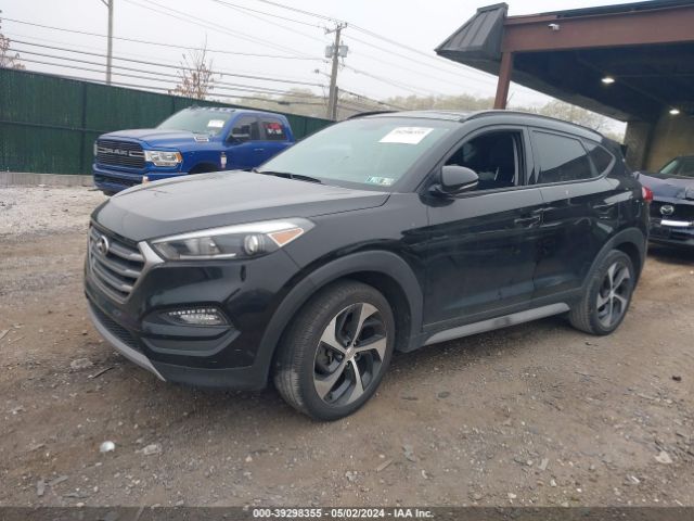 KM8J3CA26JU814317 Hyundai Tucson Value