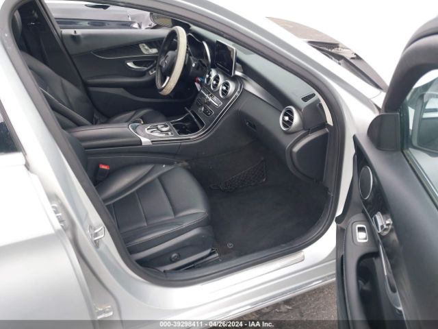 55SWF4JB0HU226101 Mercedes-Benz C 300