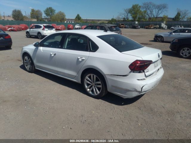 1VWLA7A37KC003066 Volkswagen Passat 2.0t Wolfsburg Edition