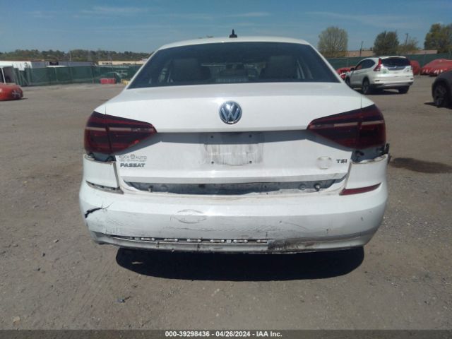 1VWLA7A37KC003066 Volkswagen Passat 2.0t Wolfsburg Edition