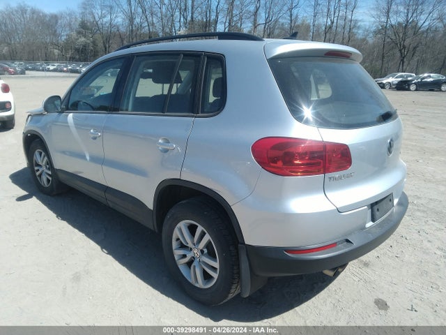 WVGBV7AX7HK004685 Volkswagen Tiguan 2.0t S