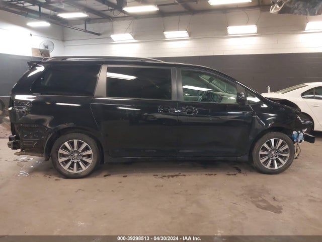 Toyota SIENNA LE 2020 5TDJZ3DCXLS247267 Image 13