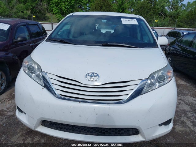 Toyota Sienna Le 8 Passenger 2017 5TDKZ3DC3HS859127 Image 12