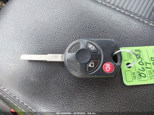 Ford ESCAPE SE 2017 1FMCU9G93HUB57855 Image 11