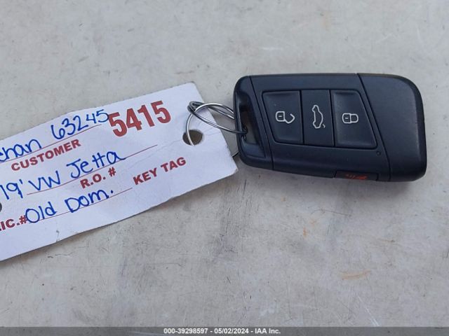 3VWC57BU7KM068493 Volkswagen Jetta 1.4t R-line/1.4t S/1.4t Se