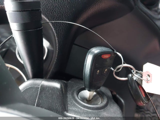 1C4BJWDG0FL598923 Jeep Wrangler Unlimited Freedom Edition
