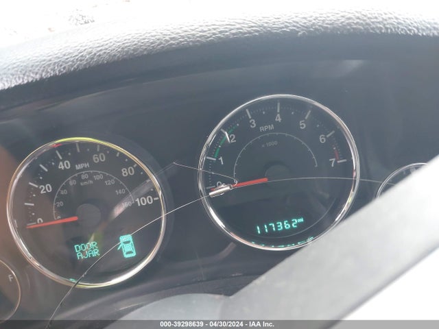 1C4BJWDG0FL598923 Jeep Wrangler Unlimited Freedom Edition