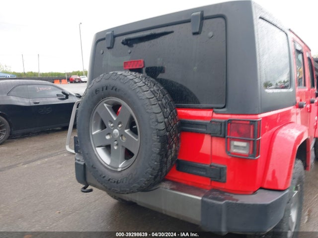 1C4BJWDG0FL598923 Jeep Wrangler Unlimited Freedom Edition