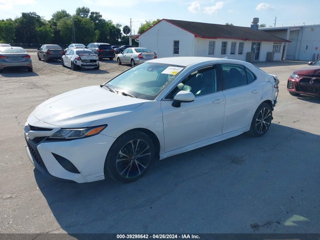 Toyota CAMRY SE 2020 4T1G11AK4LU904119 Image 2
